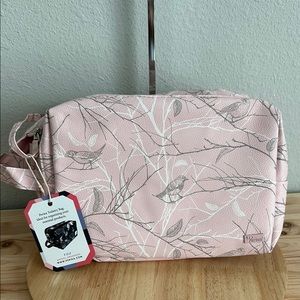 Periea Faux Textured Leather Large Toiletry Bag